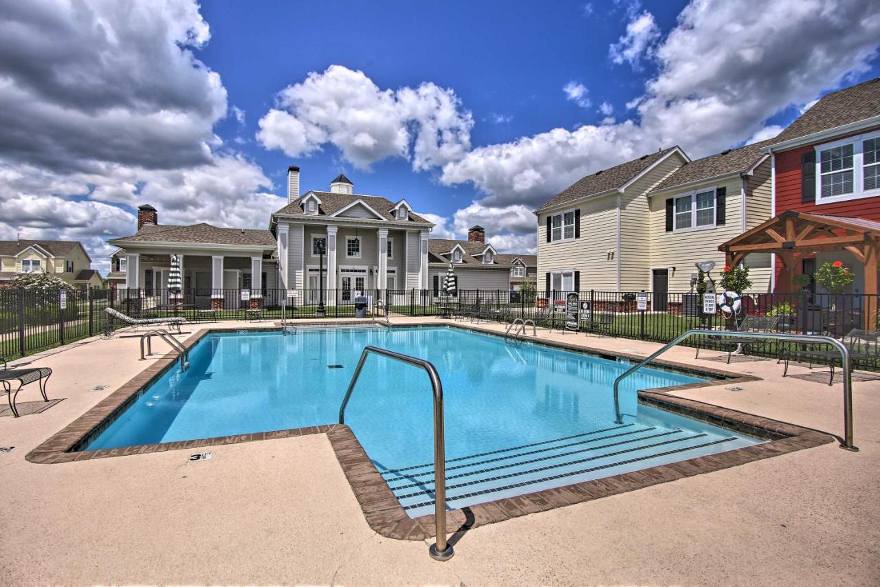 Inviting Afton Townhome With Hot Tub, Walk To Lake! Eksteriør billede