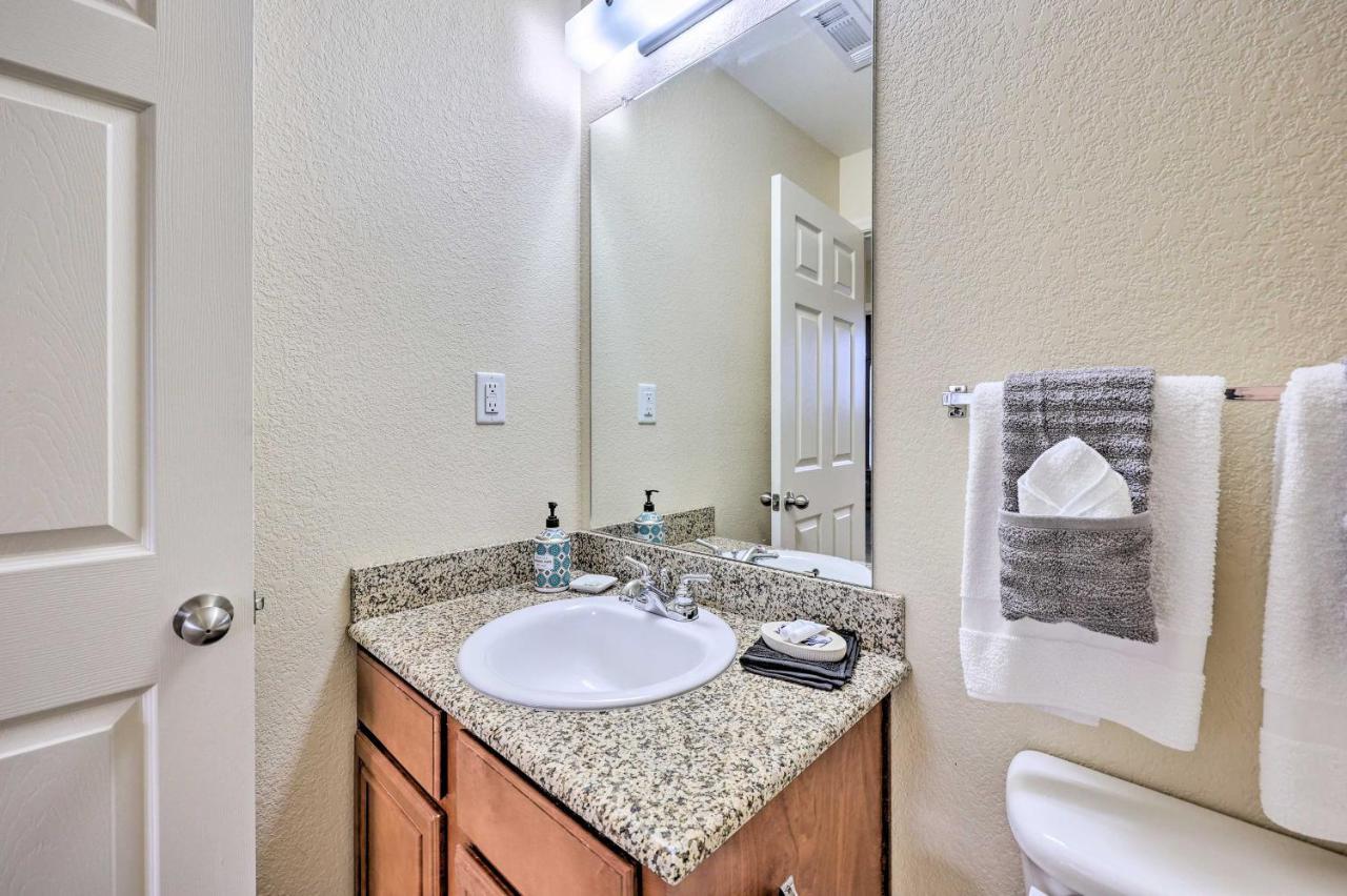 Inviting Afton Townhome With Hot Tub, Walk To Lake! Eksteriør billede